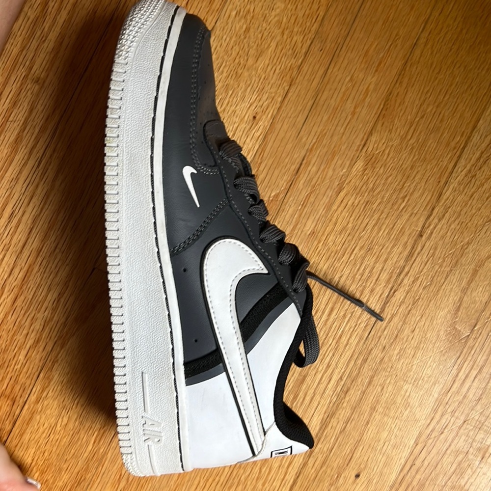 Barely worn boys Air Force ones 5y